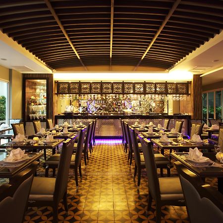 Chillax Resort - Sha Extra Plus Bangkok Bagian luar foto